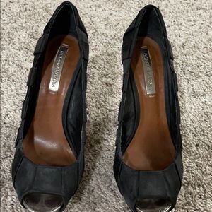 8 1/2 BBCBG Max Azaria satin peep toe pumps